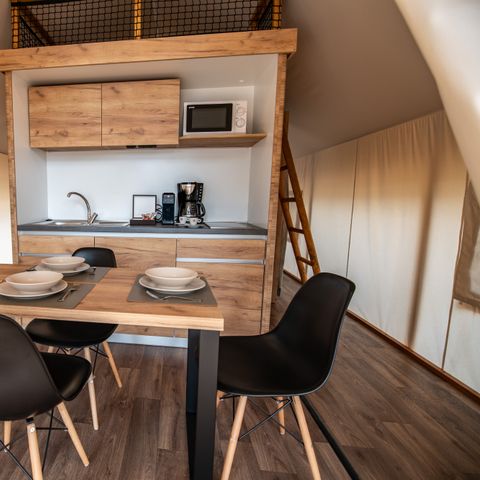 Tent 4 personen - Safari tent met twee slaapkamers (2+2)