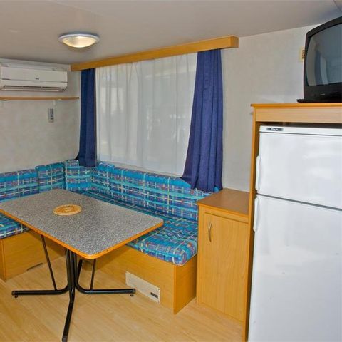 Stacaravan 5 personen - Parkzijde