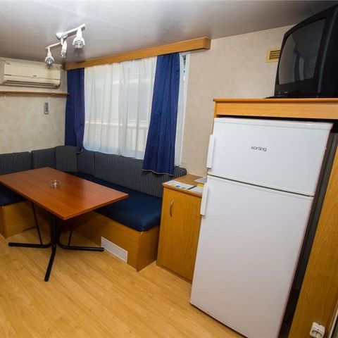 Stacaravan 5 personen - Parkzijde