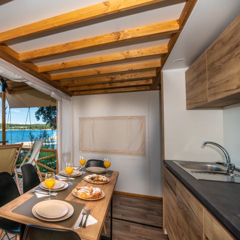 Tent 4 personen - Twee slaapkamers glamping safari loft tent - zeezicht