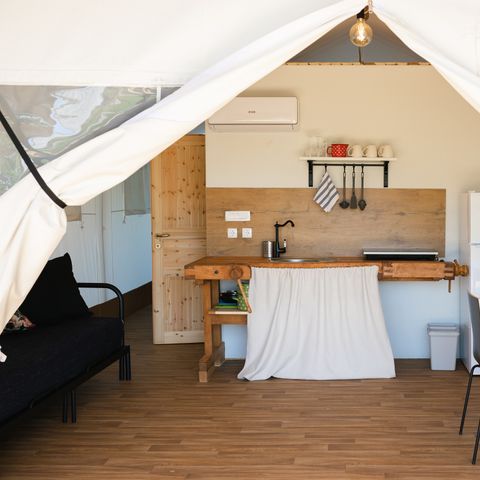 Safaritent 6 personen - Glamping met badkamer en bad, 54m2