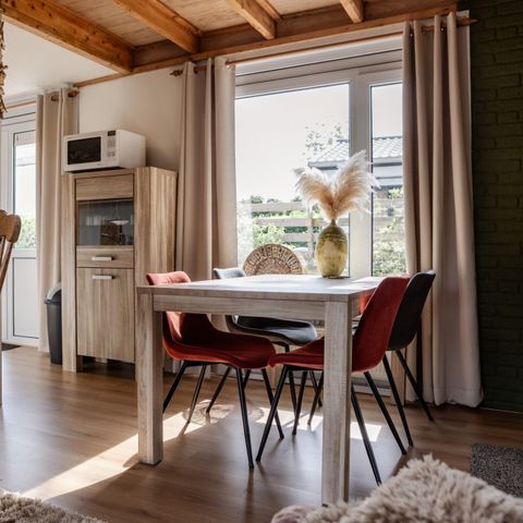 Bungalow 4 personen - Locatie: Baarland – Sfeervol 8