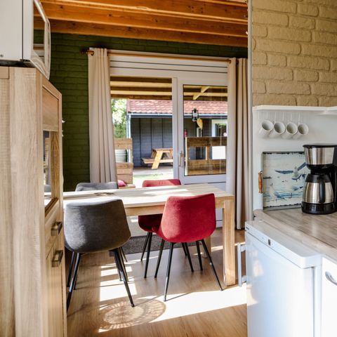 Bungalow 4 personen - Locatie: Baarland – Sfeervol 8
