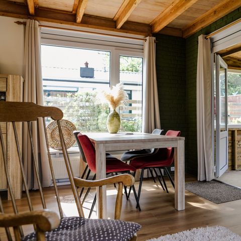 Bungalow 4 personen - Locatie: Baarland – Sfeervol 8