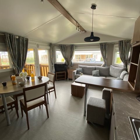 Stacaravan 4 personen -  2 slaapkamers - overdekt terras - Prestige