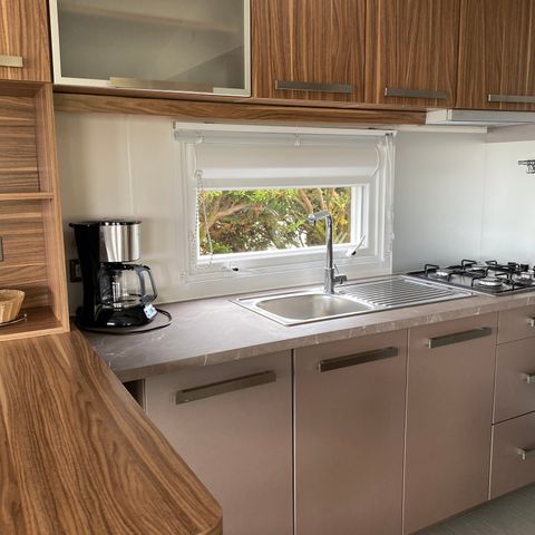 Stacaravan 4 personen -  2 slaapkamers - overdekt terras - Prestige