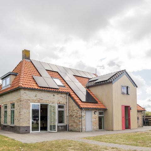 Groepsaccommodatie 16 personen - Familieboerderij met privé binnenzwembad en sauna