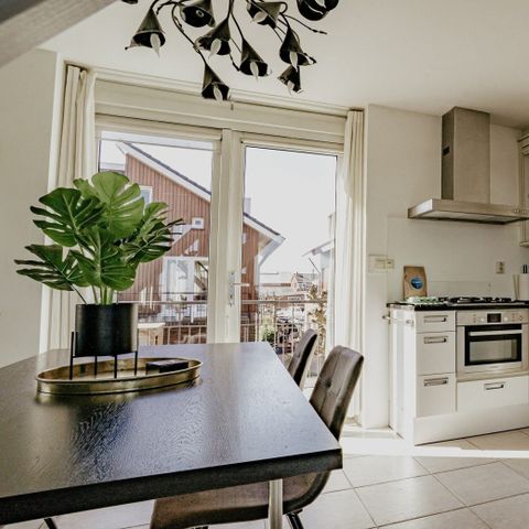 Appartement 4 personen - Familieappartement Uitgeest met groot terras