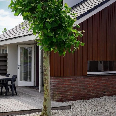 Vakantiehuis 4 personen - Waterwoning Uitgeest met eigen aanlegsteiger
