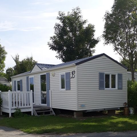 Stacaravan 6 personen - COMFORTABELE COTTAGE met 3 slaapkamers - 35 m² - Terras met parasol voor 6 personen