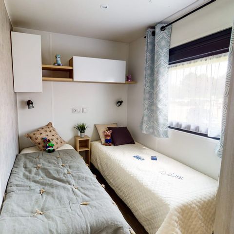 Stacaravan 6 personen - 3 slaapkamers (met airconditioning + TV + vaatwasser bij aankomst zondag)