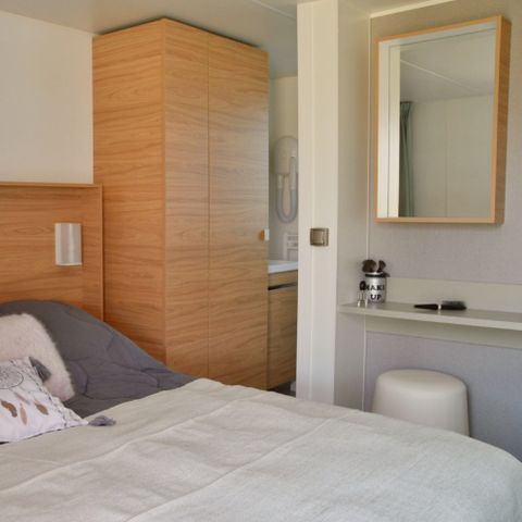 Stacaravan 4 personen - Premium cottage - 2 slaapkamers - 2 badkamers - Bedlinnenpakket, handdoeken, plancha en schoonmaakpakket inbegrepen