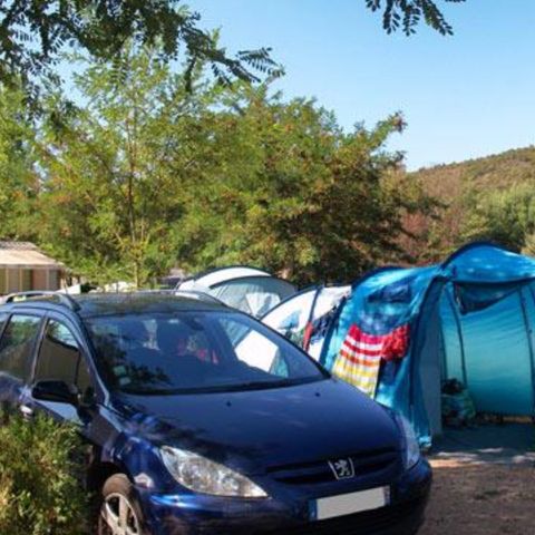 Kampeerplaats - Standplaatsen voor tenten - Caravans of campers