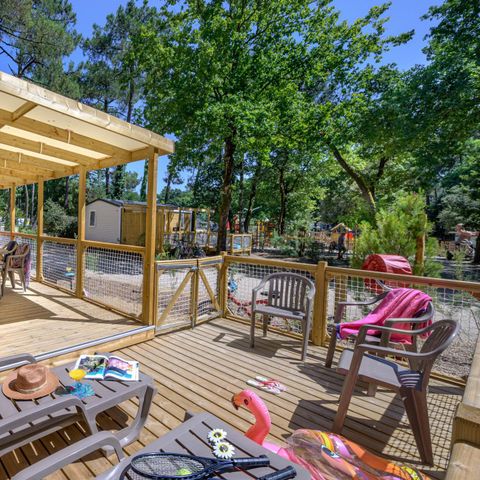 Stacaravan 8 personen - Family - 4 slaapplaatsen - PREMIUM - 38 m² - Roselune - Airco - Tv - Vaatwasser - Plancha - Overdekt XXL-terras