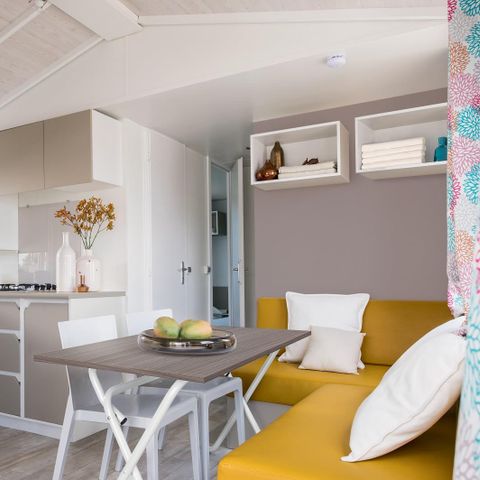Stacaravan 6 personen - Gezin 3bed-CLIM-terras XXL couverte-TV-LV-plancha-30m² | PREMIUM