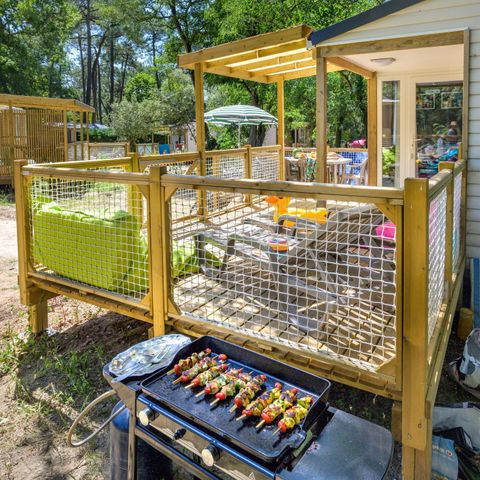 Stacaravan 6 personen - Family - 3 slaapkamers - PREMIUM - 30 m² - Roselune - Airco - Tv - Vaatwasser - Plancha - Overdekt XXL-terras