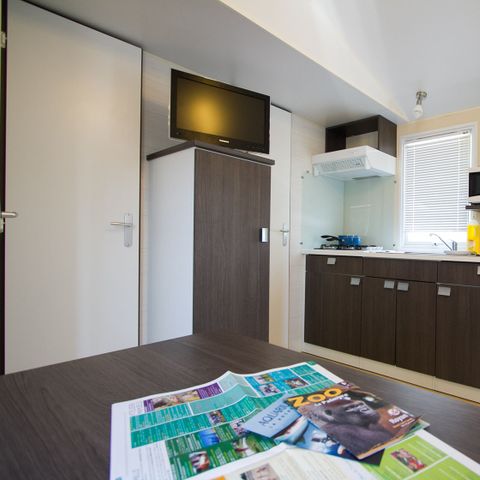 Stacaravan 6 personen - Klassiek 3bed (zonder TV)-overdekt terras-30m² | STANDARD