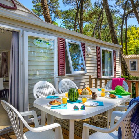 Stacaravan 6 personen - Klassiek 3bed (zonder TV)-overdekt terras-30m² | STANDARD
