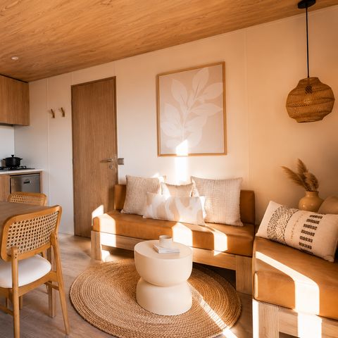 Stacaravan 4 personen - Cocoon - 2 slaapkamers - 2 badkamers - PREMIUM+ -33 m²- spa - Airconditioning - Tv - Wasmachine - Plancha - Overdekt terras - Reispakket