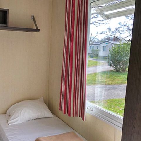Stacaravan 6 personen - Klassiek | 3 Slaapkamers | 6 Pers. | Verhoogd terras | Airconditioning.