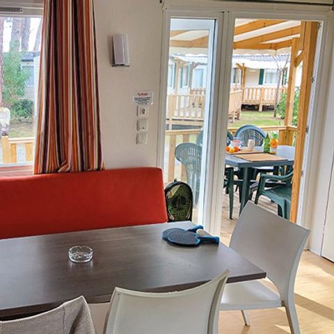 Stacaravan 6 personen - Klassiek | 3 Slaapkamers | 6 Pers. | Verhoogd terras | Airconditioning.