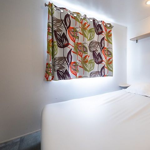 Stacaravan 6 personen - Classic XL | 3 slaapkamers | 6 pers. | Verhoogd terras | Airconditioning.