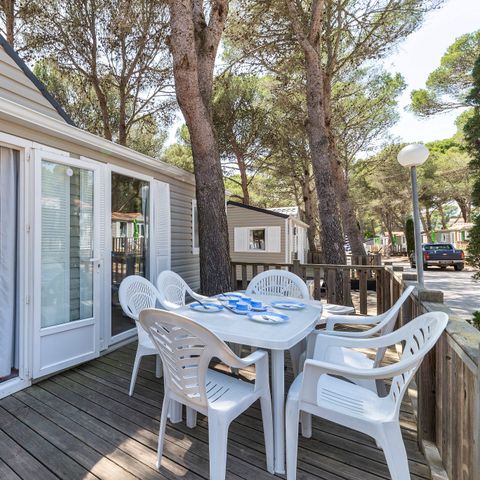 Stacaravan 6 personen - Klassiek | 2 Slaapkamers | 4/6 Pers | Niet overdekt verhoogd terras | 1 Badkamer | Airconditioning