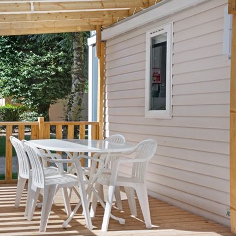 Stacaravan 5 personen - Klassiek | 2 slaapkamers | 5 pers | Niet overdekt verhoogd terras | 1 badkamer | Airconditioning