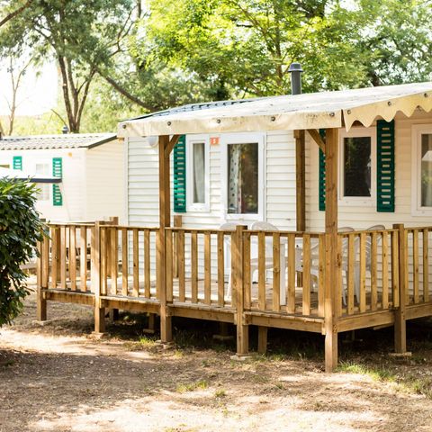 Stacaravan 4 personen - Klassiek | 2 slaapkamers | 4 slaapplaatsen | Halfoverdekt terras | 1 badkamer | Airconditioning