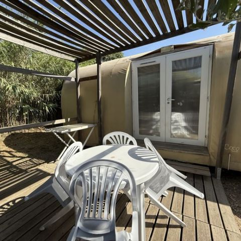 Glampingtent 4 personen - COCO SWEET 4 slaapplaatsen - 2 slaapkamers, geen sanitair, geen airconditioning