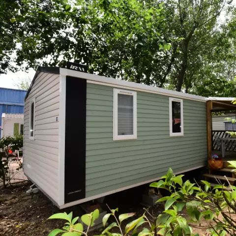 Stacaravan 8 personen - 4 Kamers 6/8 Personen Airconditioning + TV