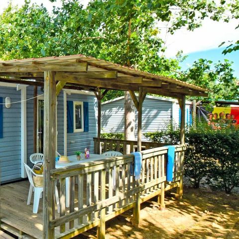 Stacaravan 8 personen - 4 Kamers 6/8 Personen Airconditioning + TV