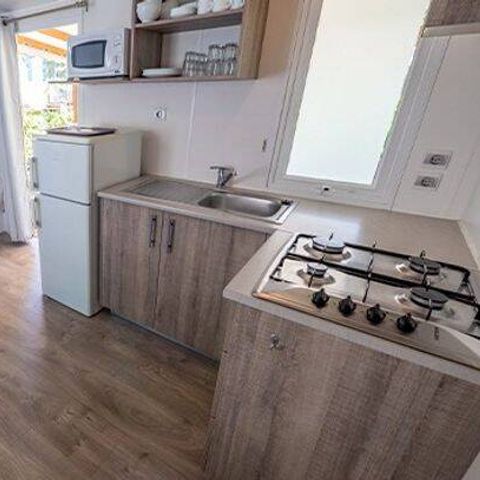 Stacaravan 8 personen - Mobile-home | Comfort | 3 slaapkamers | 6/8 personen | Overdekt verhoogd terras | 1 badkamer | TV