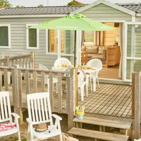 Stacaravan 8 personen - Mobile-home | Comfort | 3 slaapkamers | 6/8 personen | Overdekt verhoogd terras | 1 badkamer | TV