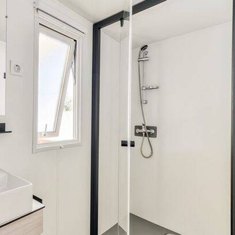Stacaravan 6 personen - Mobile-home | Premium | 3 slaapkamers | 6 pers. | Verhoogd terras | TV