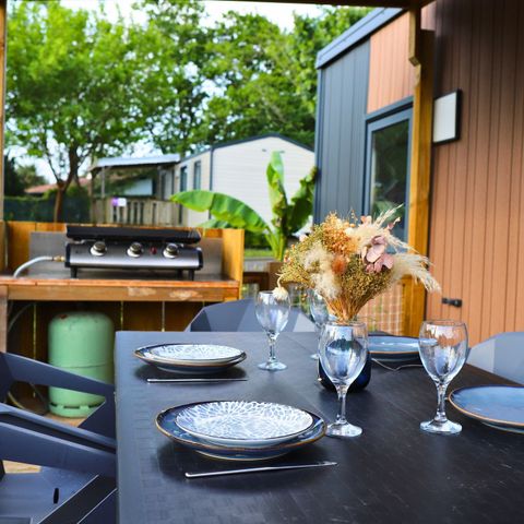 Stacaravan 8 personen - Stacaravan LUXE LOKIZ met spa 8 personen
