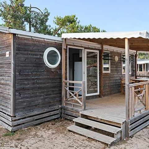 Stacaravan 6 personen - Klassiek | 3 Slaapkamers | 6 Pers. | Verhoogd terras