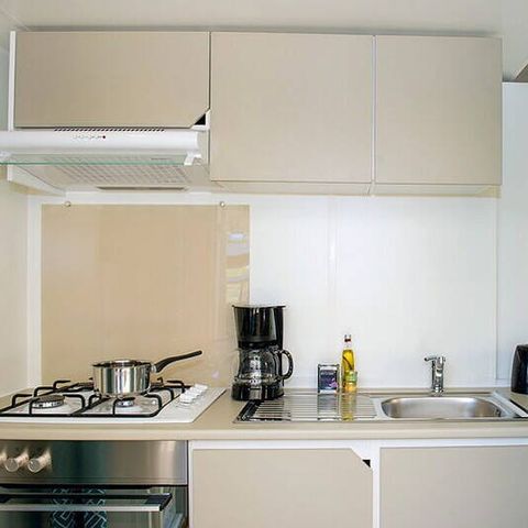 Stacaravan 6 personen - Comfort | 3 slaapkamers | 6 pers | Eenpersoons terras | Airconditioning