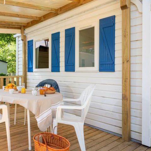 Stacaravan 6 personen - Comfort XL | 3 Slaapkamers | 6 Pers. | Verhoogd terras