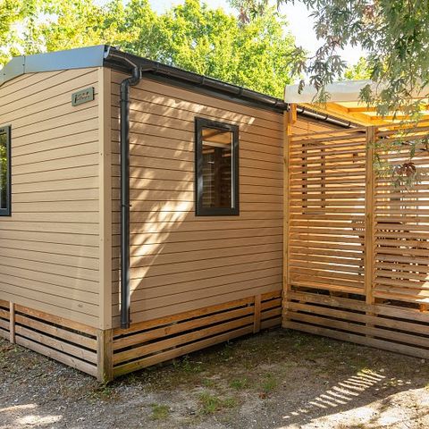 Stacaravan 6 personen - Mobile-home | Premium | 3 slaapkamers | 6 pers. | Verhoogd terras | Air-con.