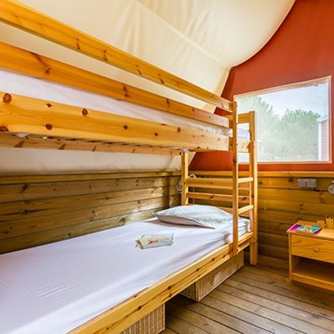 Glampingtent 8 personen - Ontdekkingsreizigerstent | 4 slaapkamers | 6/8 personen | Zonder badkamer