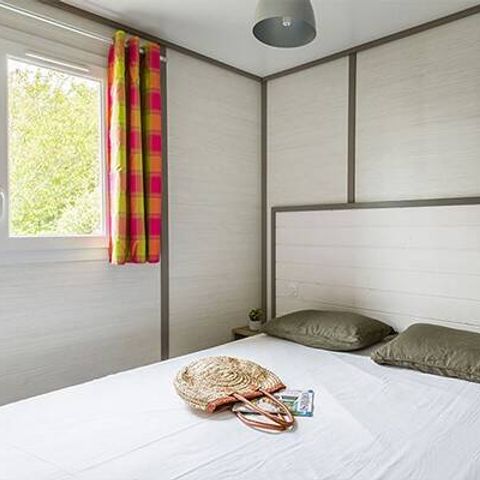 Stacaravan 7 personen - Chalet | Comfort XL | 3 slaapkamers | 5/7 pers. | Verhoogd terras | Airconditioning | TV