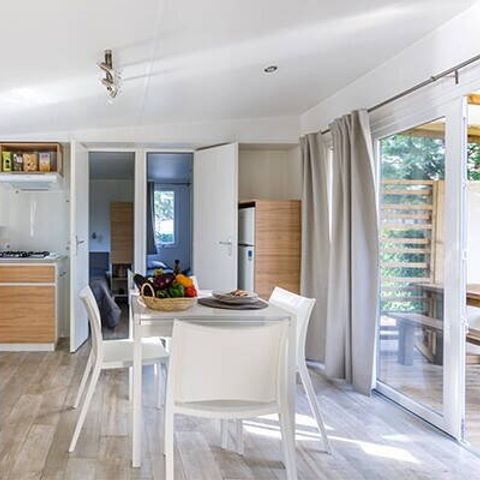 Stacaravan 8 personen - Stacaravan | Premium Exclusief | 4 slaapkamers | 8 pers | Overdekt terras | 1 badkamer | Airconditioning | TV