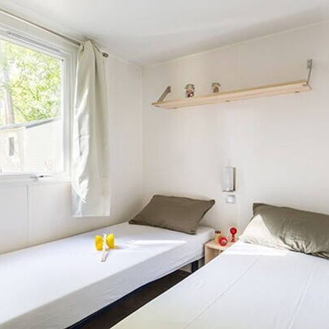 Stacaravan 4 personen - Stacaravan | Comfort | 2 Slaapkamers | 4 Pers. | Verhoogd terras