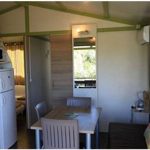 Chalet 6 personen - Chalet | Comfort | 3 Slaapkamers | 6 Pers. | Verhoogd terras | 1 Badkamer | Airconditioning.