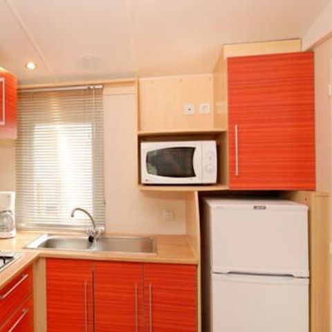 Stacaravan 5 personen - Stacaravan | Comfort XL | 2 slaapkamers | 5 pers | Verhoogd terras | 2 badkamers | Airconditioning | TV