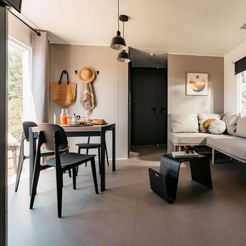 Stacaravan 8 personen - Mobile-home | Comfort | 4 slaapkamers | 8 pers. | Verhoogd terras | Buitenkeuken | 2 badkamers | Airconditioning.