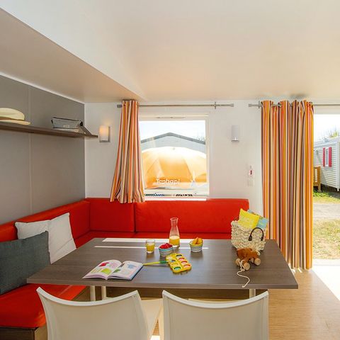 Stacaravan 6 personen - Classic XL | 3 slaapkamers | 6 pers. | Verhoogd terras | TV