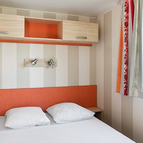 Stacaravan 6 personen - Klassiek | 3 Slaapkamers | 6 Pers. | Verhoogd terras