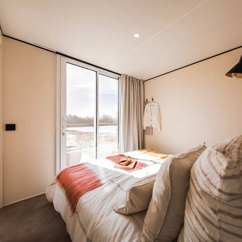 Stacaravan 6 personen - Stacaravan | Premium | 3 slaapkamers | 6 pers. | Terras Lounge | Air-con.